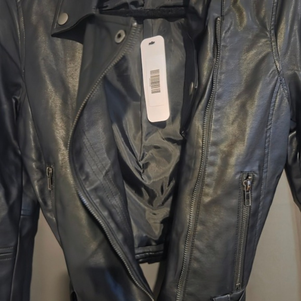 Olia Faux Leather Moto Jacket, Women's Small, Black Belted Zip Front, NWT - Picture 5 of 7